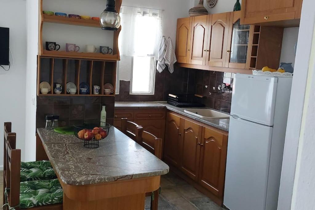 Rena'S Apartment Епаноми Екстериор снимка